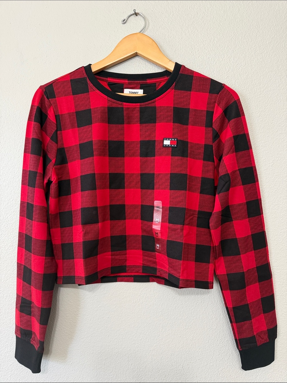 Tommy Hilfiger Red & Black Buffalo Plaid Cropped Long Sleeve Shirt Medium